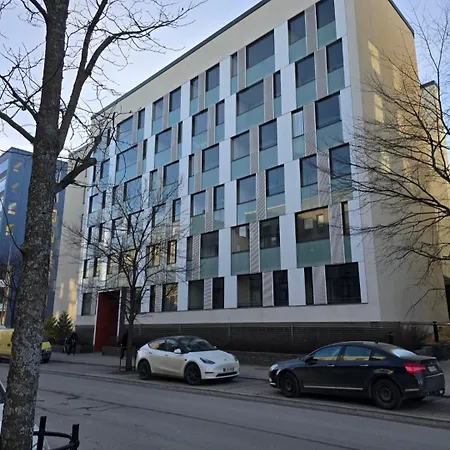 Lovely In Haermaelaenranta Tampere