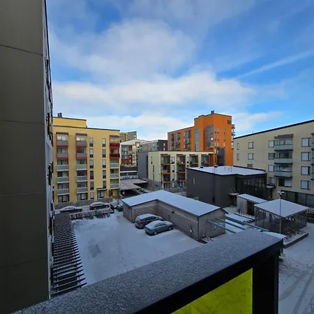 Lovely In Haermaelaenranta Apartament