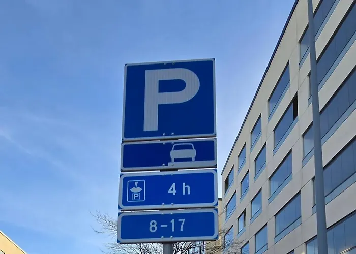 Lovely In Haermaelaenranta Apartamento *