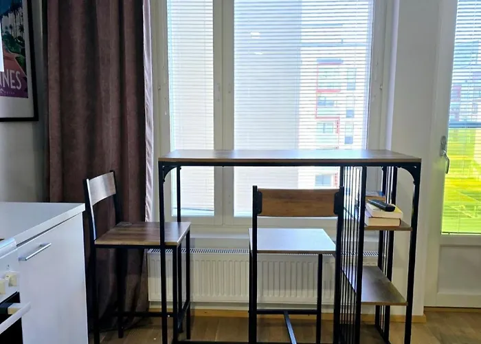 Lovely In Haermaelaenranta Tampere